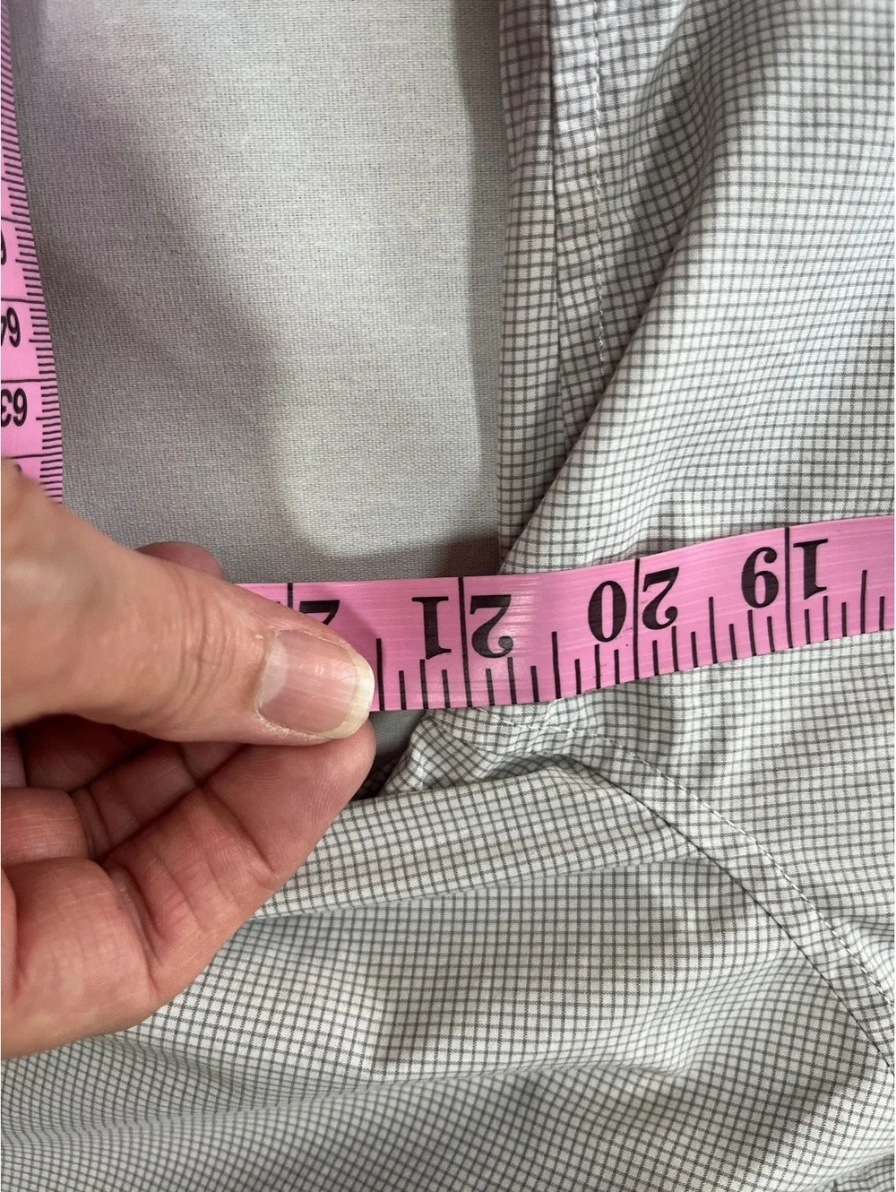 Medium Banana Republic long sleeved button up dress shirt